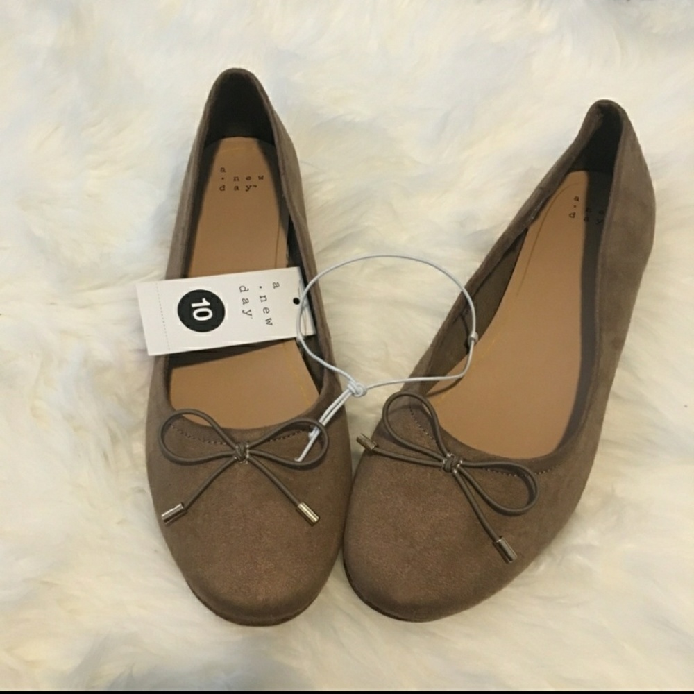 A New Day Annayln Taupe Ballet Flats